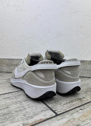 Nike waffle 4
