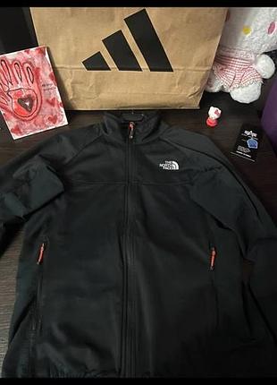 Вітровка the north face чорна