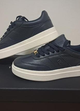 Жіночі кросівки tommy hilfiger нові,оригінальні