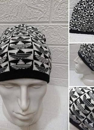 Нова гарна  подвійна шапка з принтом adidas напів обхват голови 20-24см висота 16 см