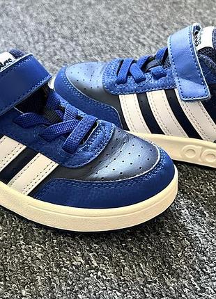 Кросівки дитячі adidas 31 розмір