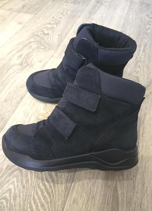 Продам зимние ессо р.30 стелька 19см - 19,5см. есть две пары.