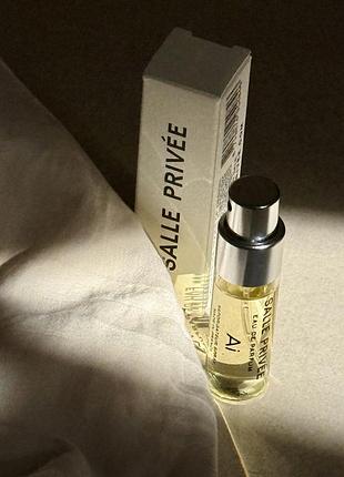 Оригінальна мініатюра нішевого аромату salle privée ai 7 ml