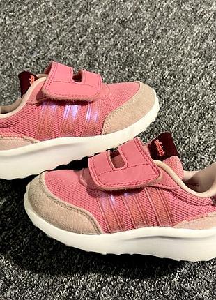 Дитячі кросівки adidas оригінал 4
