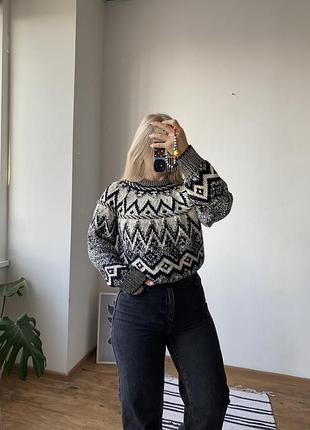 Вʼязаний светр zara з красивою горловиною