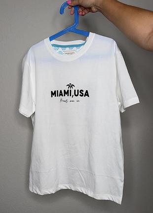 Футболка унісекс miami з принтом на спині
