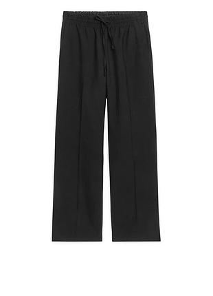 Свободные шерстяные брюки-рогожку (wool hopsack trousers) arket