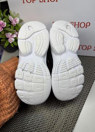 Оригінальні кросівки adidas 4