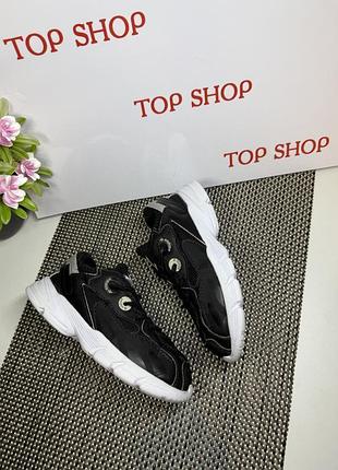 Оригінальні кросівки adidas 7
