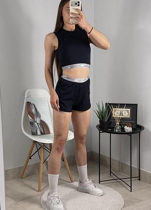 Комплект від tommy hilfiger 5