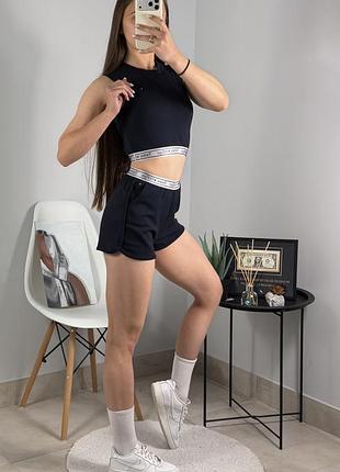 Комплект від tommy hilfiger 9