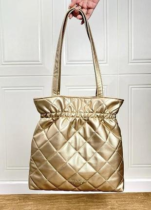 Chanel makeup vip gift bag new gold shoulder bag⭐️