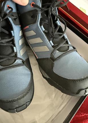 Осінні кросівки підліткові adidas оригінал 2