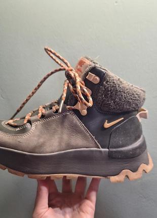Черевики nike устілка 23,5 см