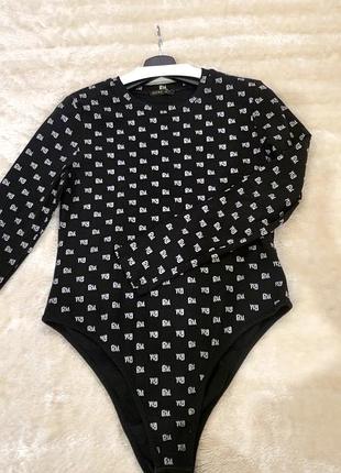 Шикарное черное боди с принтом wang (туречность), размер l-xl