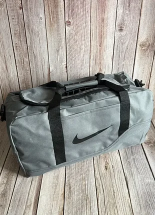 Сумка чемодан nike большая спортивная дорожная найк мужская