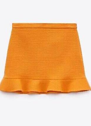 Акцентна яскрава спідниця від zara 2