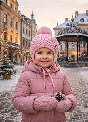 Шапка на девочку из акрила на подкладке, на осень и зиму.
