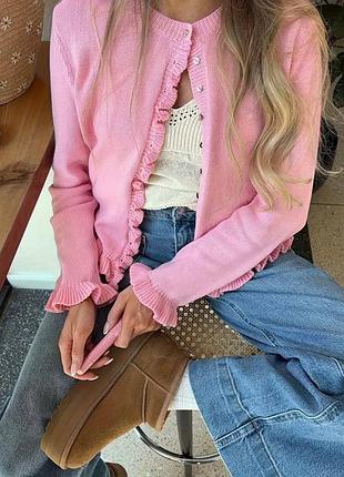 Нежная розовая кофточка с рюшами 💗