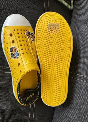 Skechers шльопанці туфлі клоги тапки крокси розміру 35