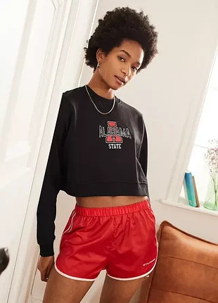 Укороченный свитшот urban outfitters
