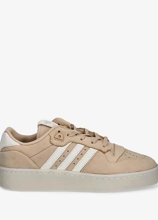 Бежеві кросівки adidas шкіряні оригінальні нові