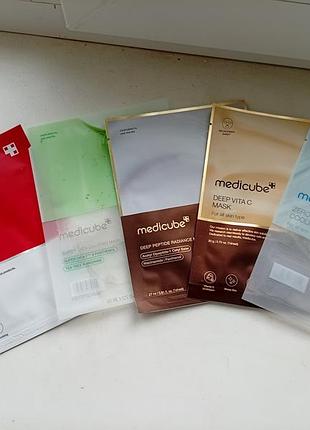 Маски для обличчя medicube deep vita c mask та deep peptide radiance mask