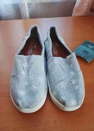 Нові сліпони еспадрильї toms youth classic, р. 33 (us 3) оригінал