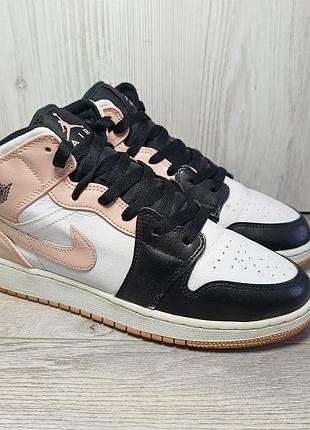 Кросівки жіночі jordan air jordan 1 mid crimson tint