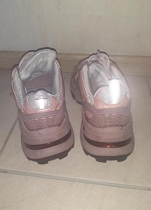 Продам кроссовки 3