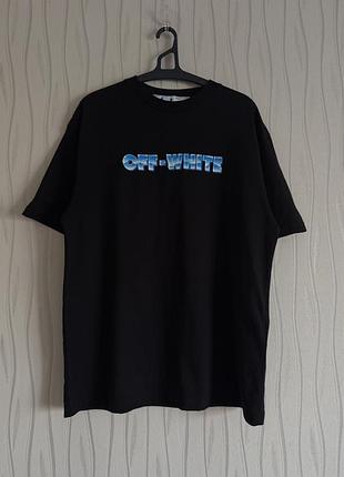 Футболка off-white розмір л чорного кольору