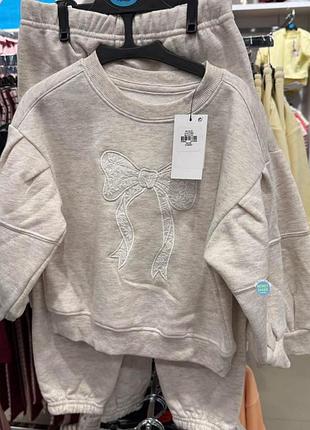 Спортивний костюм для дівчинки primark сірий 5-6 років