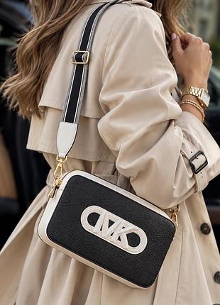 Сумка очень стильная michael kors оригинал