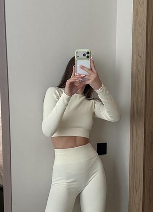 Косьюм hey becca 2