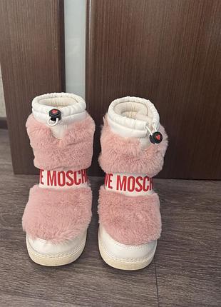Гумові чоботи жіночі love moschino рожеві