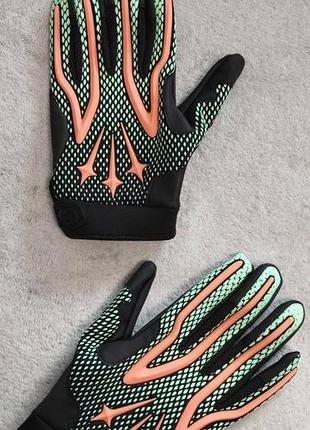 Лимитированные перчатки nike x cocotta l'art gloves multicolor