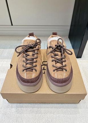Уггі жіночі новинка ugg heritage lace-up slipper