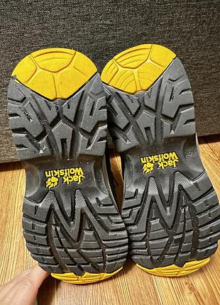 Ботинки підліток 38 р jack wolfskin 6