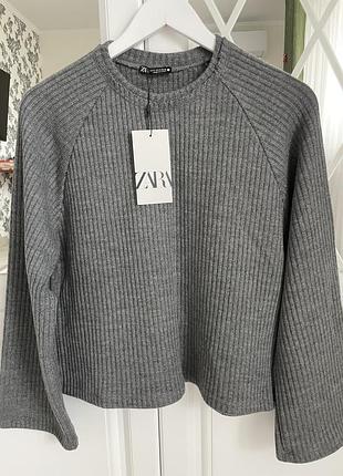 Теплий светр з широкими рукавами, розмір s,zara