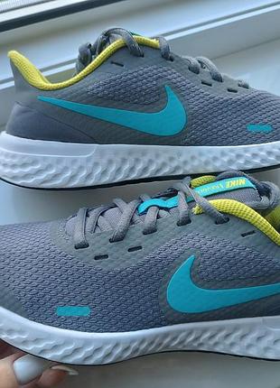 Кросівки жіночі nike 🔥