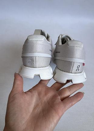 Кросівки on cloud 4
