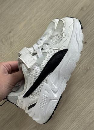 Кросівки дитячі puma білі з чорним, розмір 28, довжина устілки 18 см