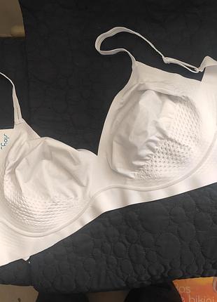 Бюстик без паралона и косточек body adapt h soft bra