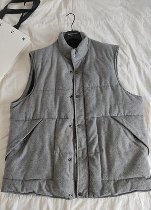 Чоловічий жилет zara