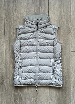 Пухова жилетка parajumpers
