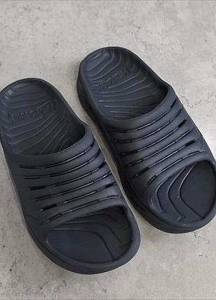 Шльопанці hoka 3