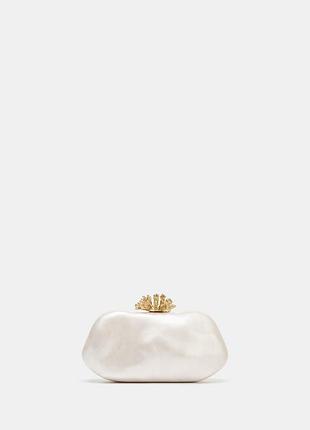 Перламутровий клатч zara