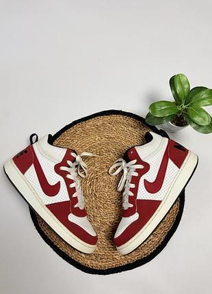 Високі кросівки nike