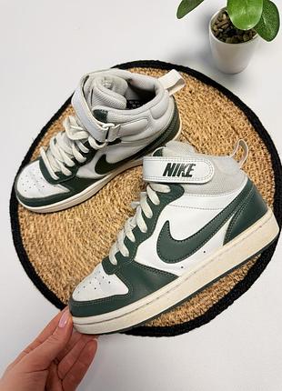 Високі кросівки nike 6