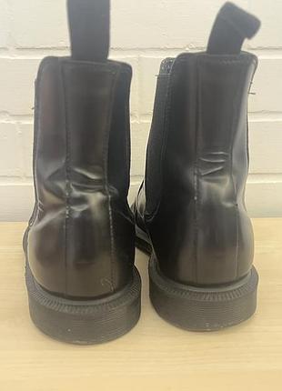 Челсі dr. martens 5